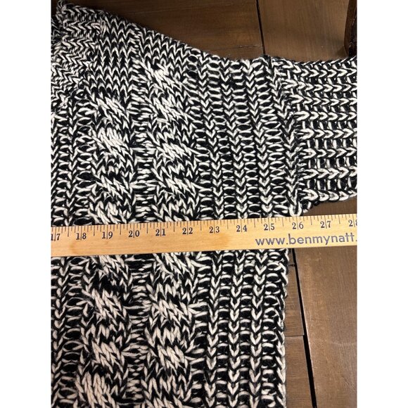 CHLOE K. Black & White Chunky Oversized Cable Knit Box Sweater L - Picture 7 of 8